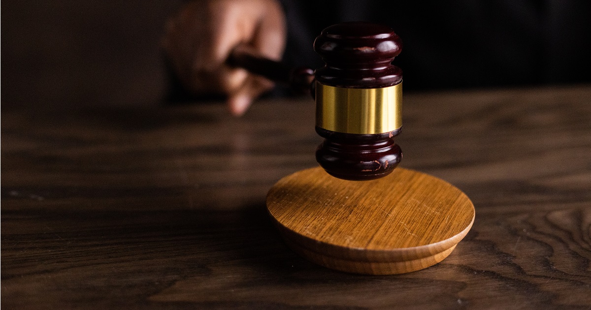 Continui rimproveri e mancata collaborazione con i servizi? Il giudice può decretare lo stato di abbandono