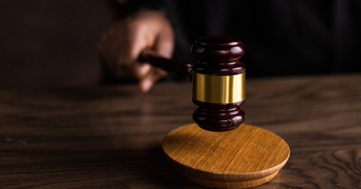Caso Bibbiano. Crolla l’ipotesi del “business degli affidi”