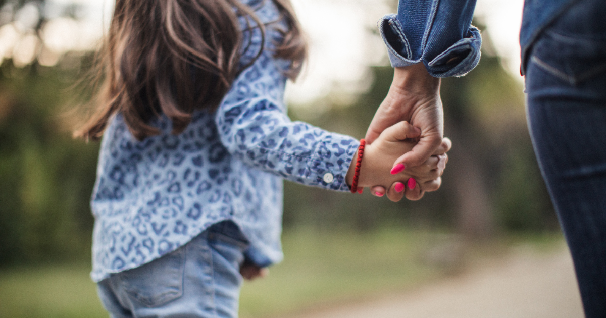 Congedo parentale, una proposta di legge per eliminare una discriminazione dei minori in affido