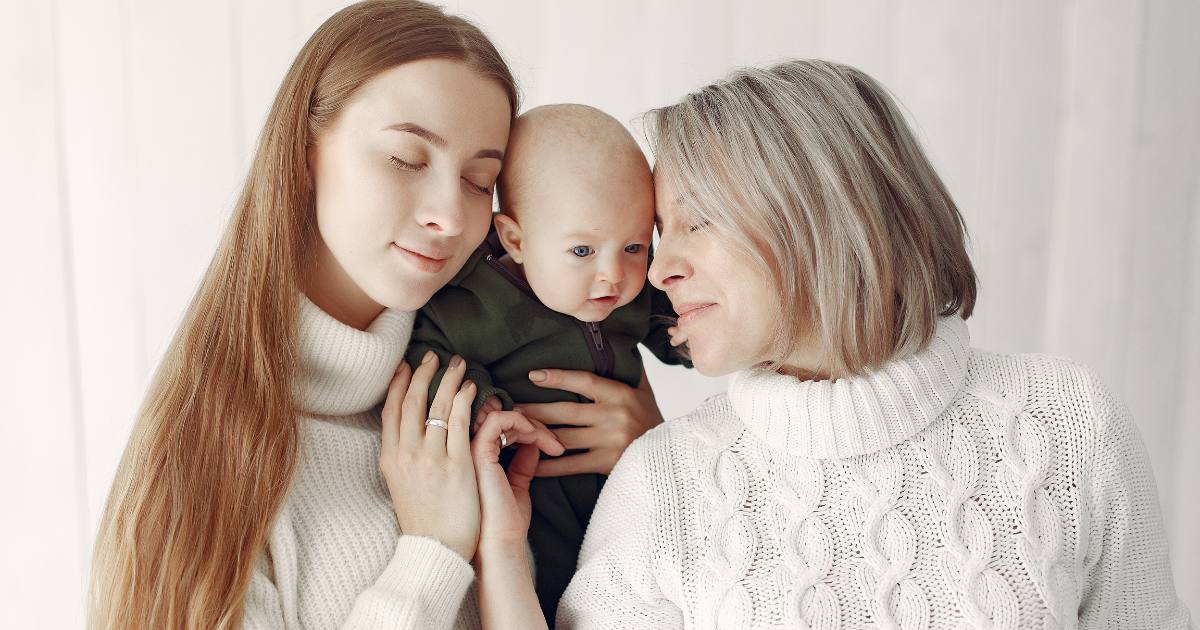 La Festa della Mamma incombe. Per il regalo last minute, c’è quello solidale