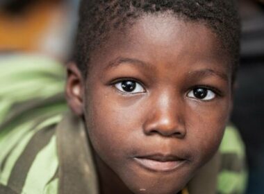 L'immagine scelta da Faris per illustrare la proposta del suo webinar dedicato all'adozione interetnica