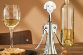 Natale Solidale 2025: Ai.Bi. e ALESSI insieme per trasformare ogni dono in un gesto d’amore