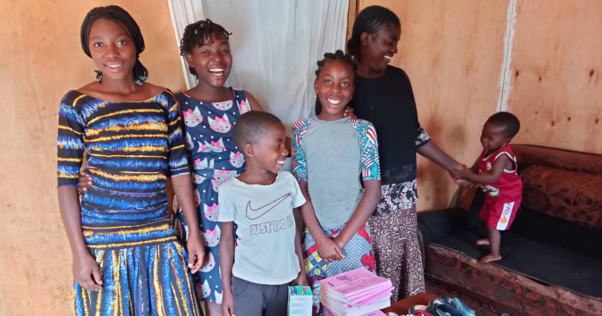 Madagascar, maglietta da donna con impronte digitali, verde