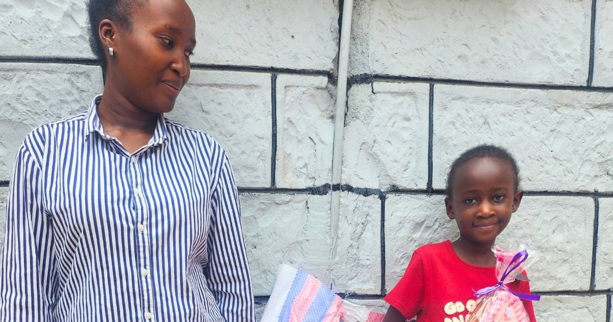 La piccola Marion insieme a sua madre in Kenya