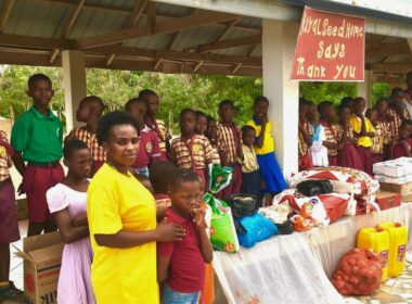 Consegna cibo ai bambini del Royal Seed Orphanage (RSO) in Ghana