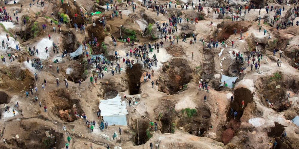 Miniera di Luwowo Coltan vicino a Rubaya, Nord Kivu, 18 marzo 2014. © MONUSCO/Sylvain Liechti