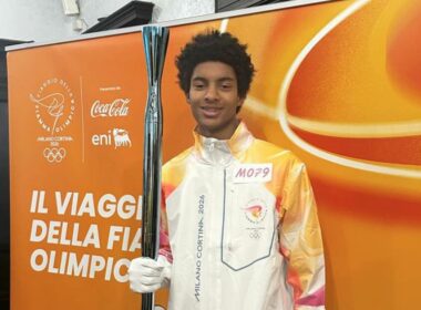 Mercoledì 4 febbraio, Tawfik porta la fiaccola olimpica