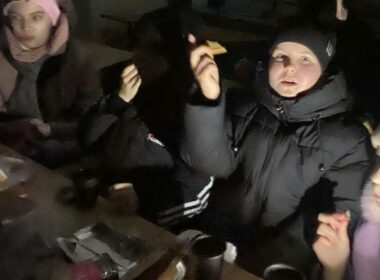 Bambini ucraini cercano riparo al freddo e al buio. Le difficoltà che vivono i minori dopo 4 anni di guerra in Ucraina