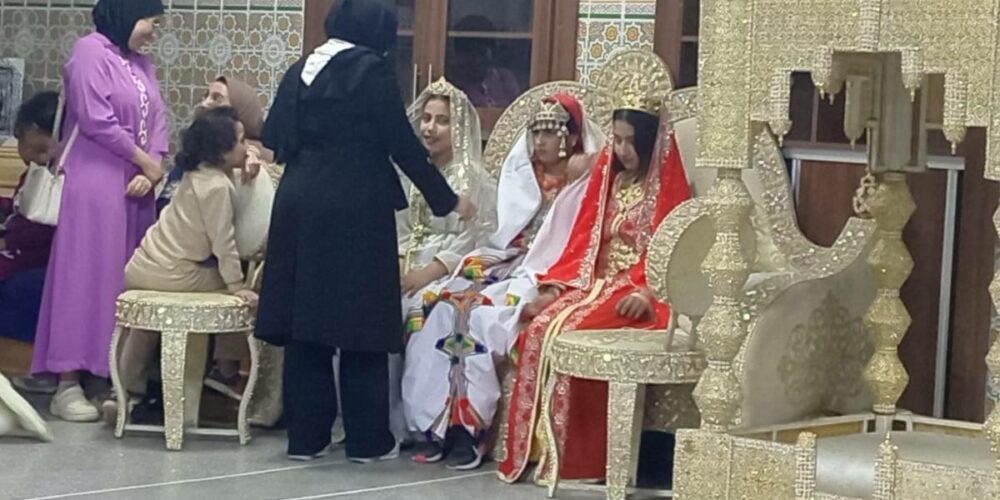 Un momento della festa organizzata per celebrare, insieme, il Ramadan in orfanotrofio in Marocco