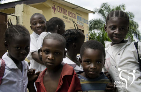 africa. L'appello di padre Zanotelli ai giornalisti: "Rompete il silenzio sul continente nero"