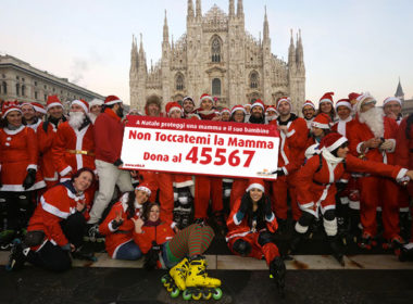 Sabato 16 a Milano i babbi natale di milanoskating per la Campagna solidale di Ai.Bi.
