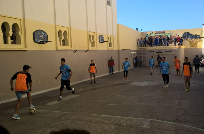 marocco. In tempo di Campionati Mondiali, come non fare una bella partita di calcio con i bambini del Sidi Bernoussi?