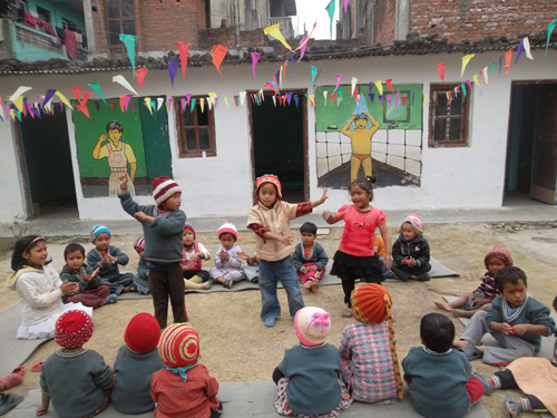 children  singing & dancing
