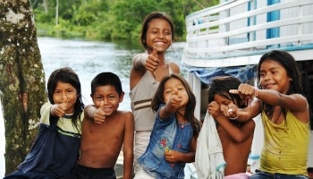 colombia-amazon-soco-children