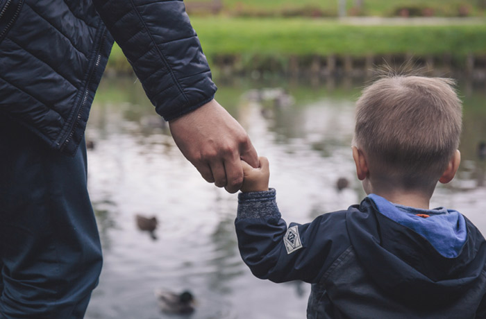 famiglia, come lievitano i costi in caso di separazione, specialmente per i papà