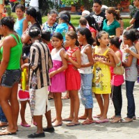 in fila 200