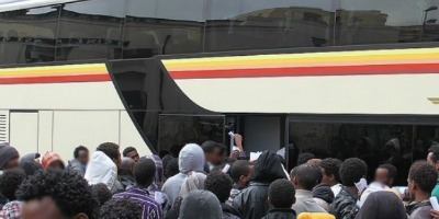 pullman migranti 400 286