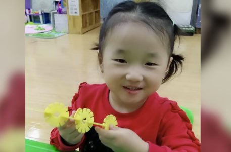 Cina. La piccola Jing vuole diventare una ballerina!