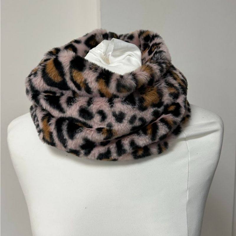 scaldacollo-leopard-rosa